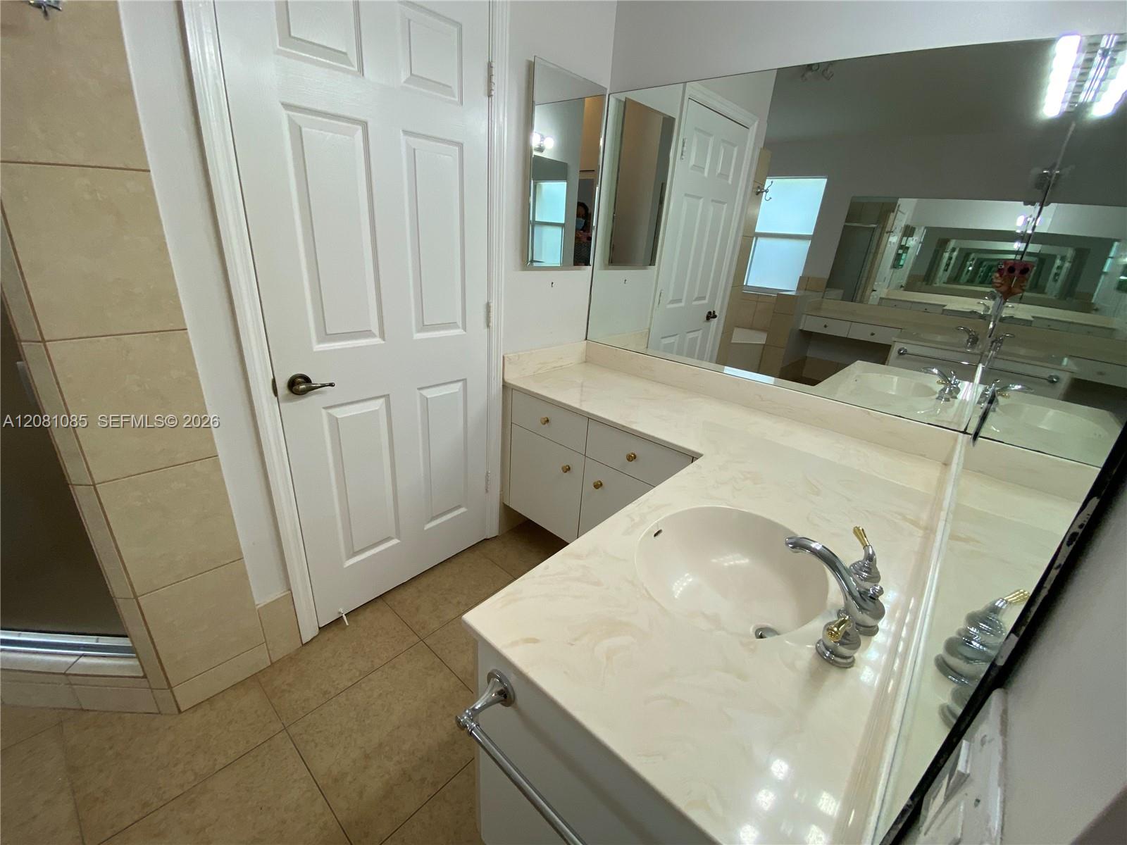 9457 NW 47th Terrace gallery image #35