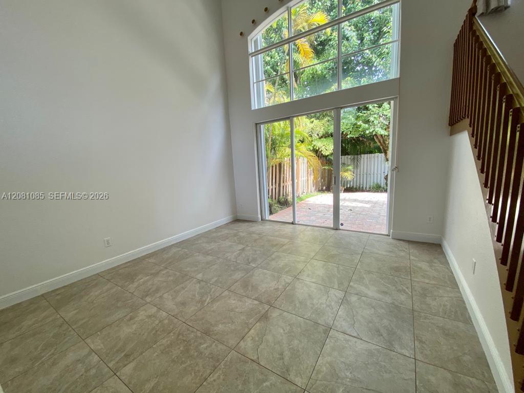 9457 NW 47th Terrace gallery image #4