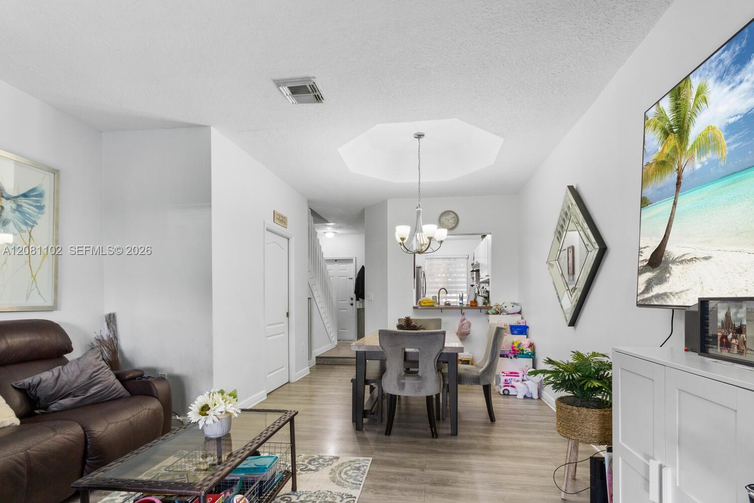 8210 NW 10th Street