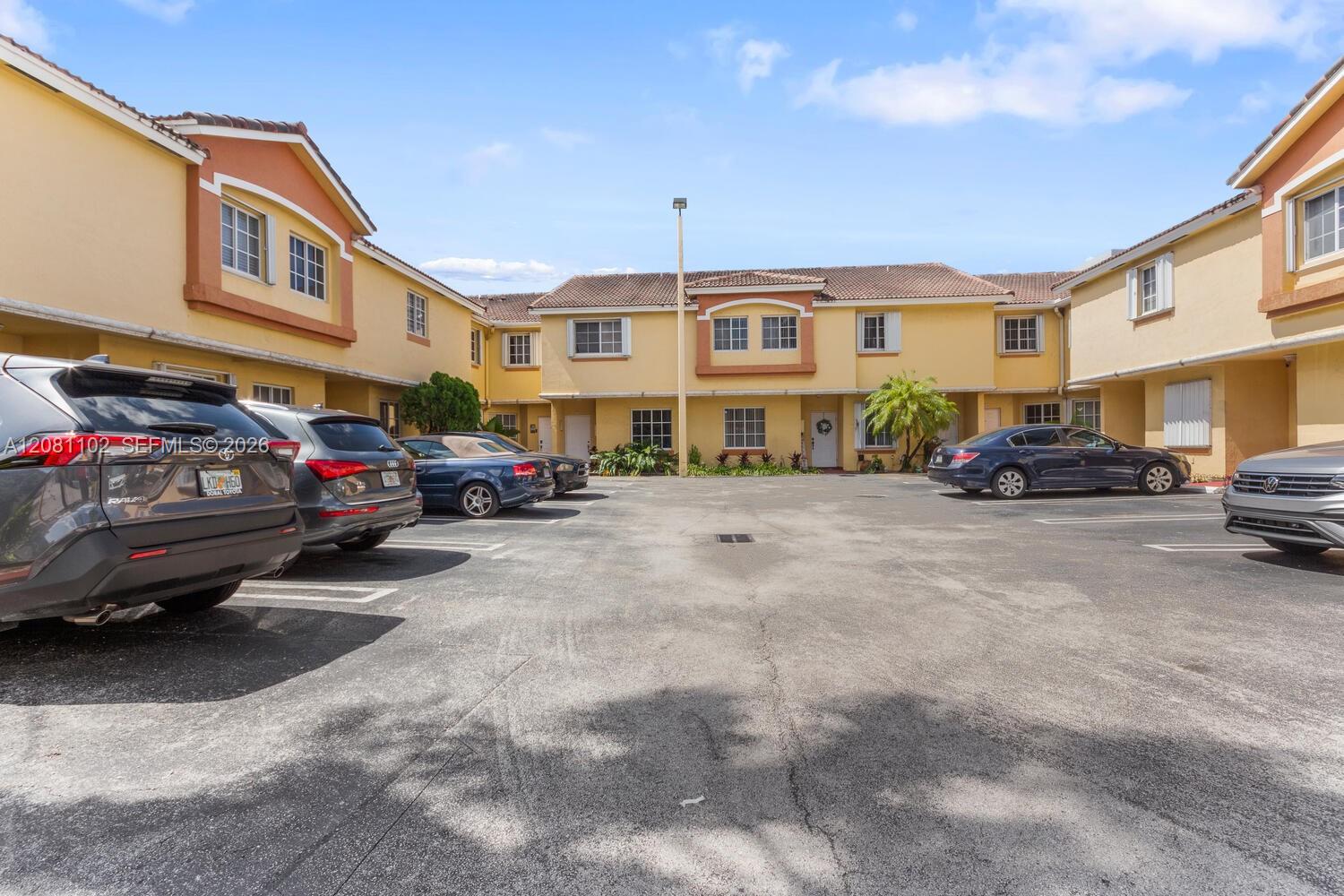 8210 NW 10th Street