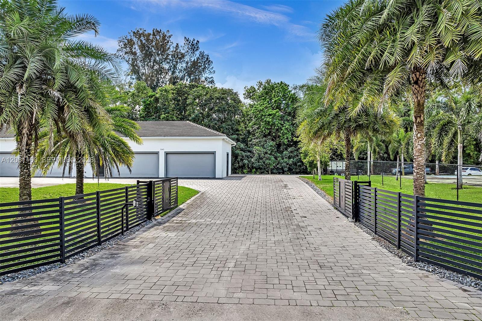1540 SW 115th Avenue