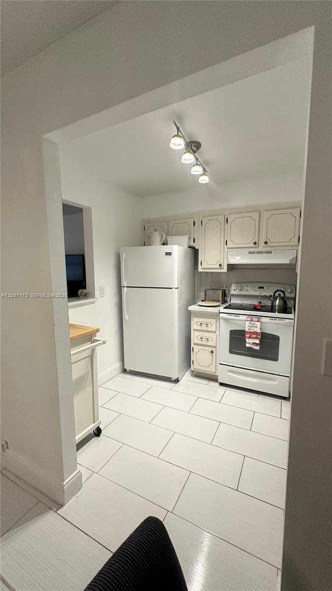 227 Tuscany D