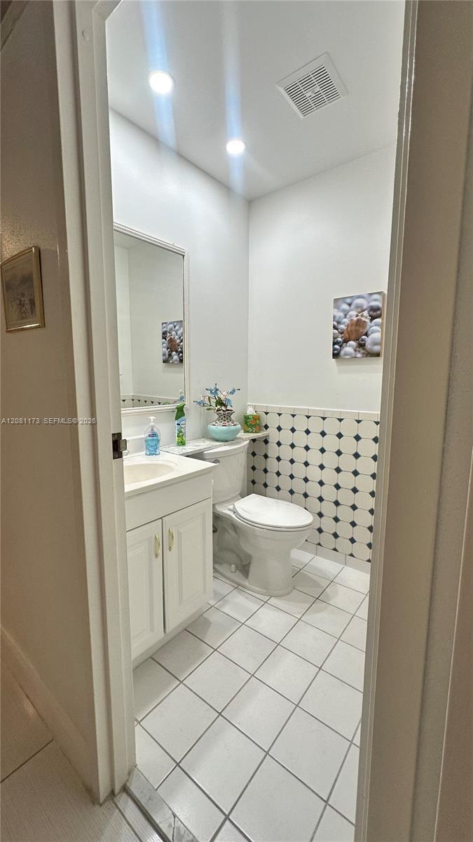 227 Tuscany D