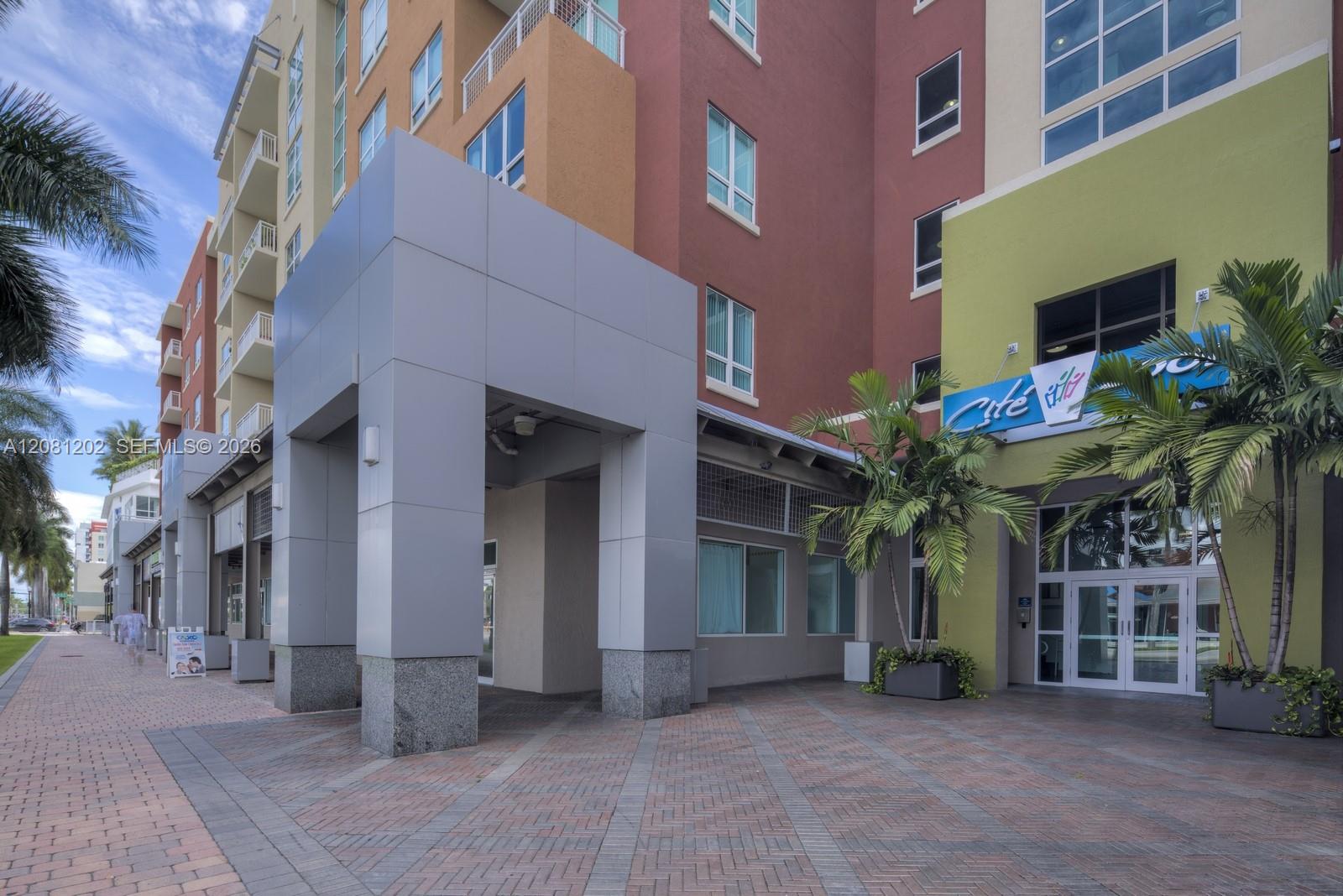 2000 N Bayshore Drive