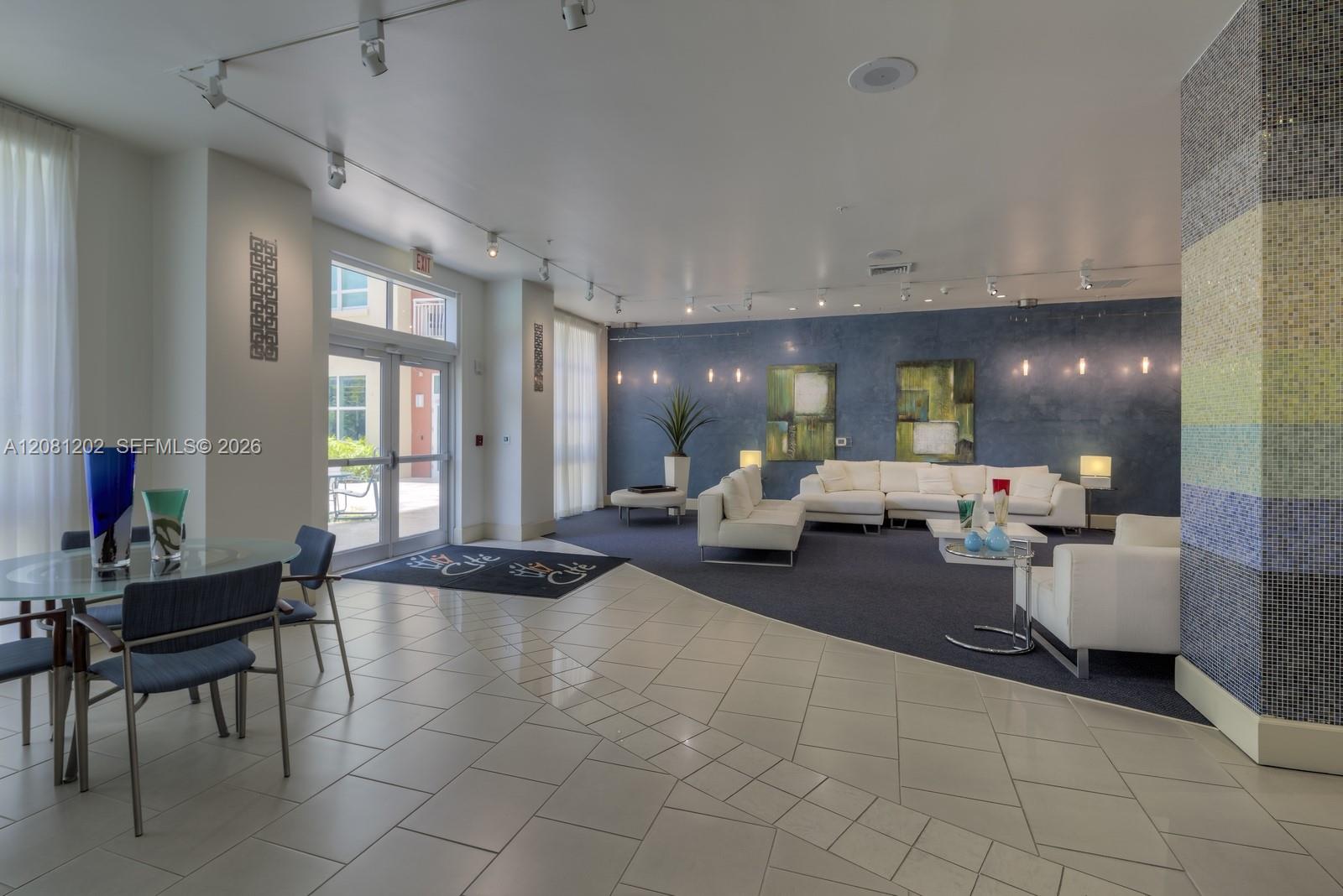 2000 N Bayshore Drive