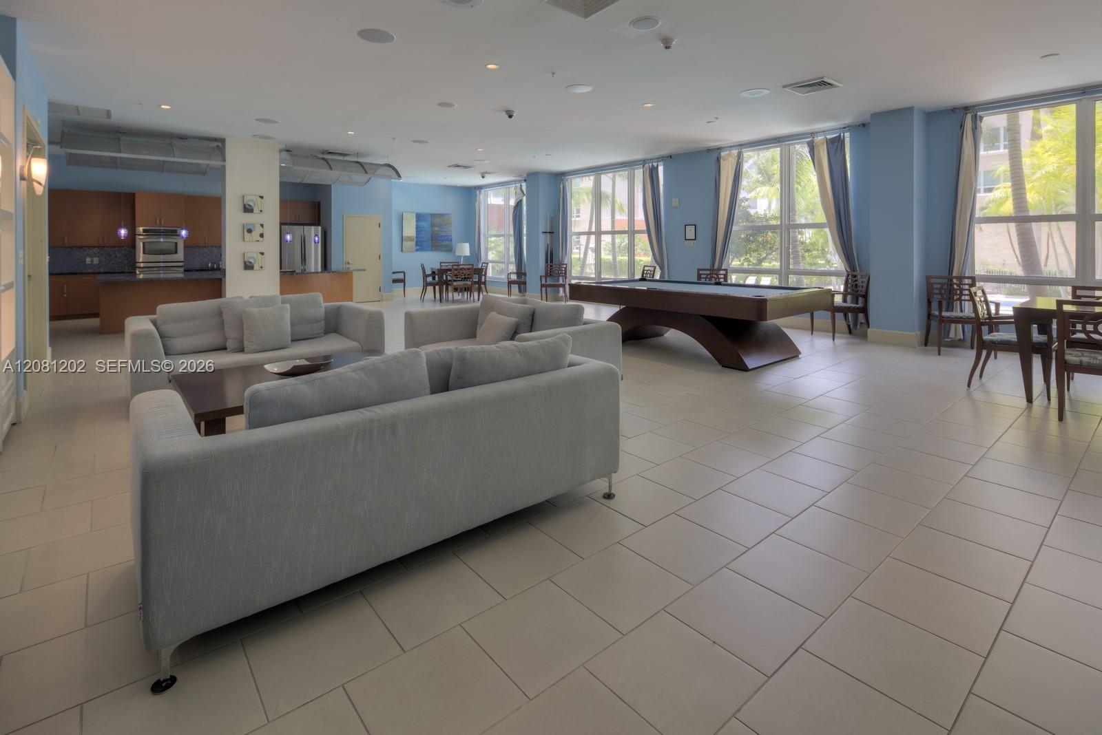 2000 N Bayshore Drive