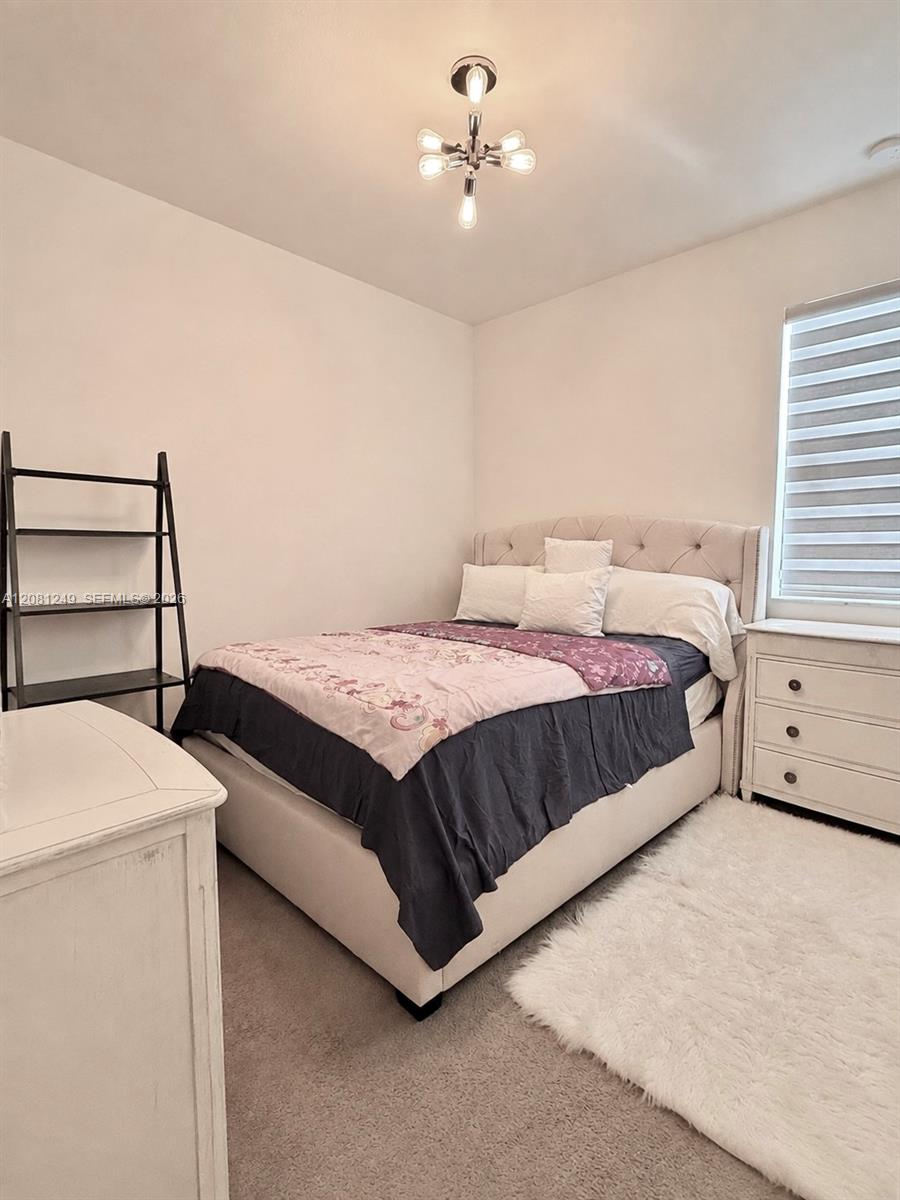 3344 W 105th Terrace