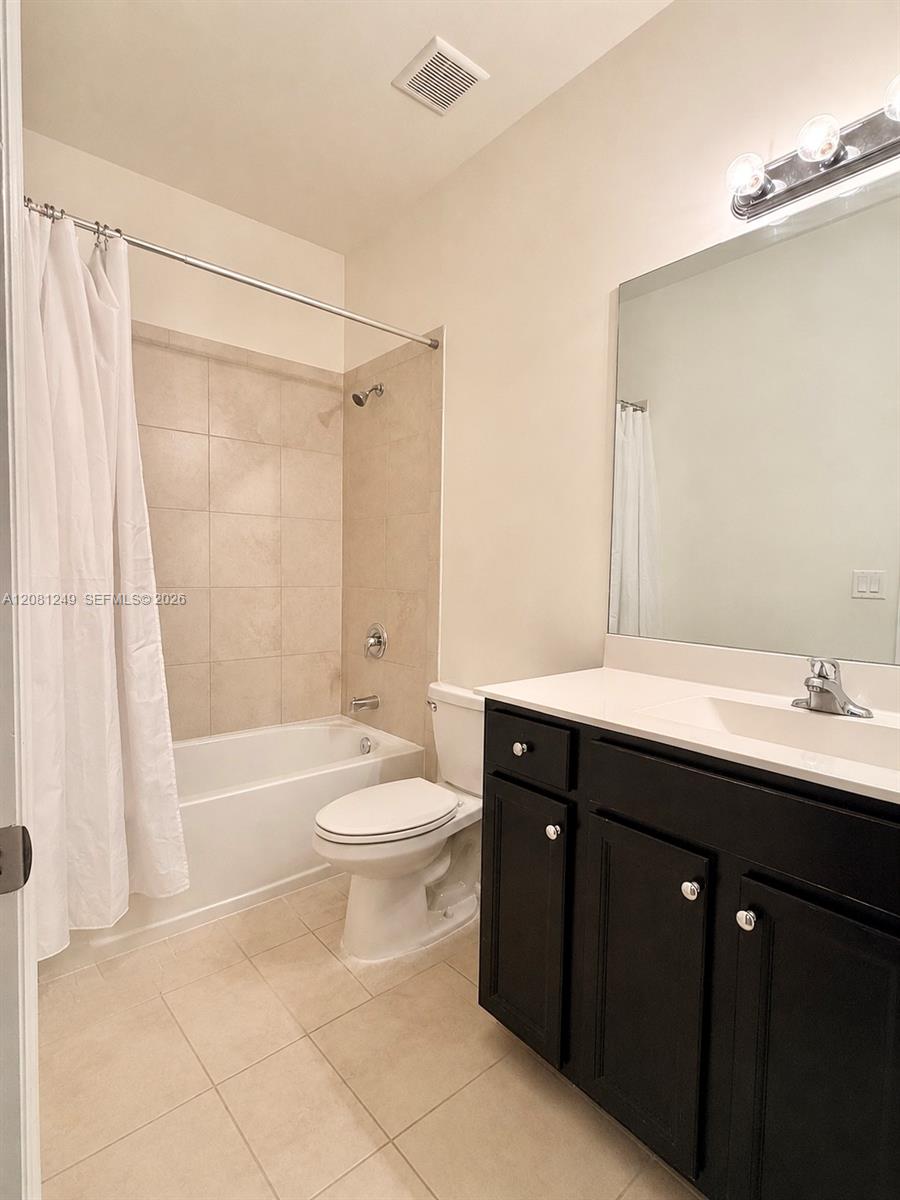 3344 W 105th Terrace