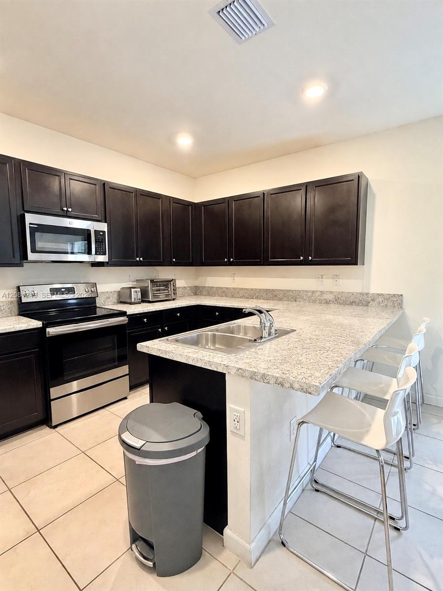 3344 W 105th Terrace