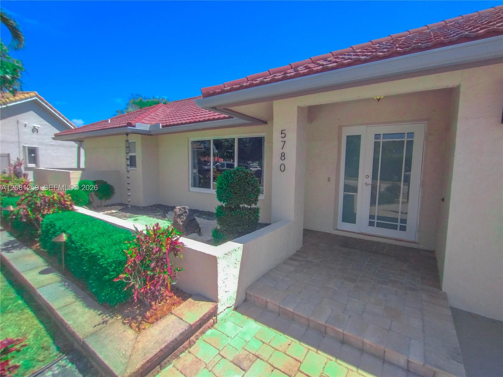 5780 Sun Pointe Circle gallery image #16
