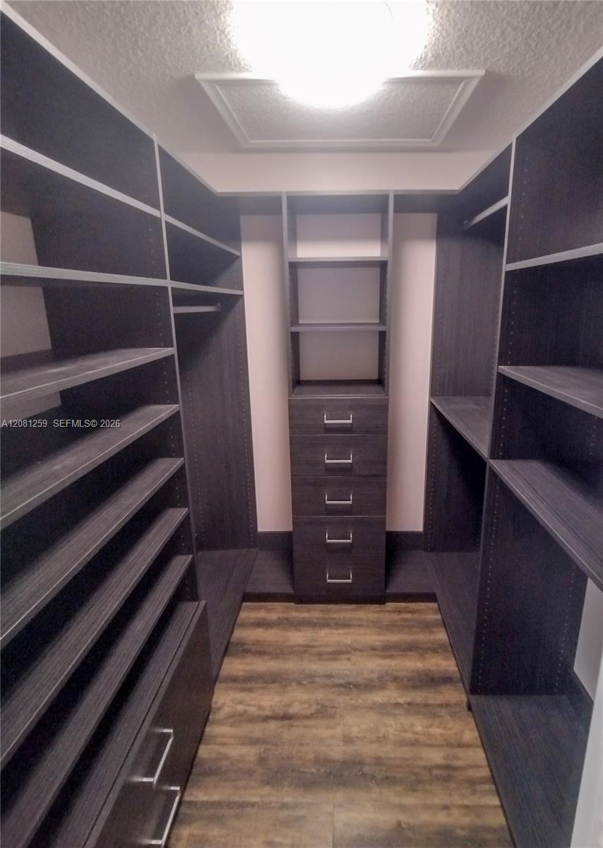 5780 Sun Pointe Circle gallery image #21