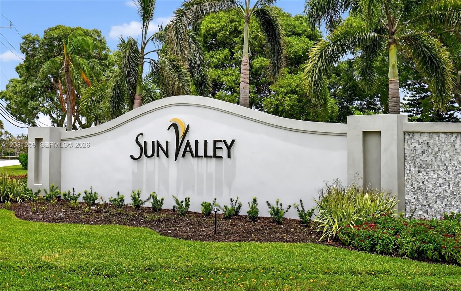 5780 Sun Pointe Circle gallery image #31
