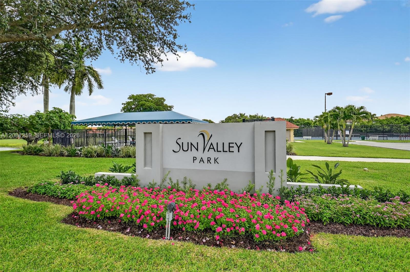 5780 Sun Pointe Circle gallery image #38