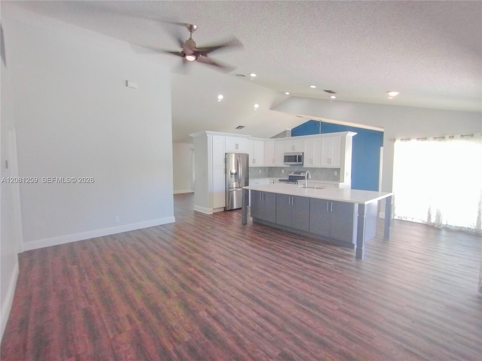 5780 Sun Pointe Circle gallery image #9