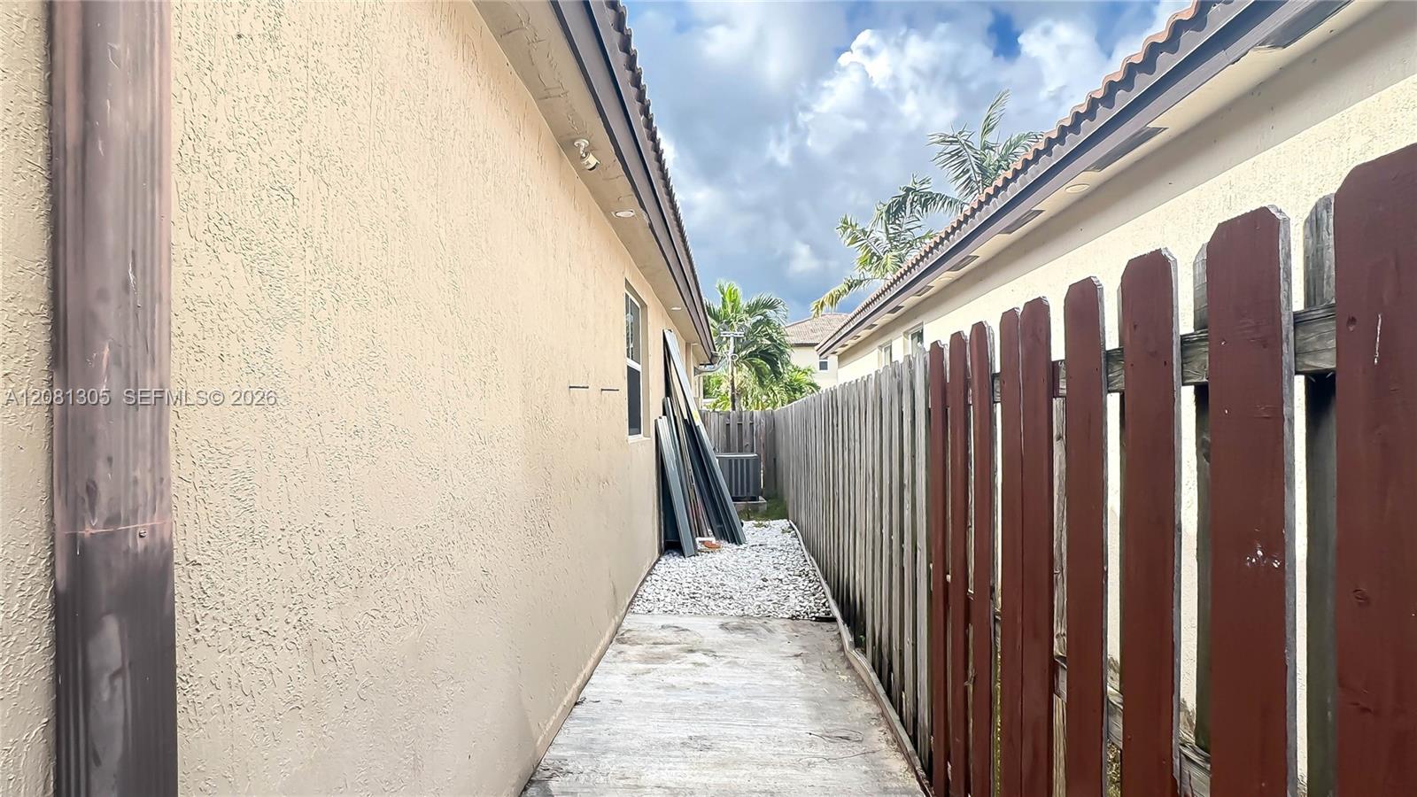 11828 SW 253rd Street