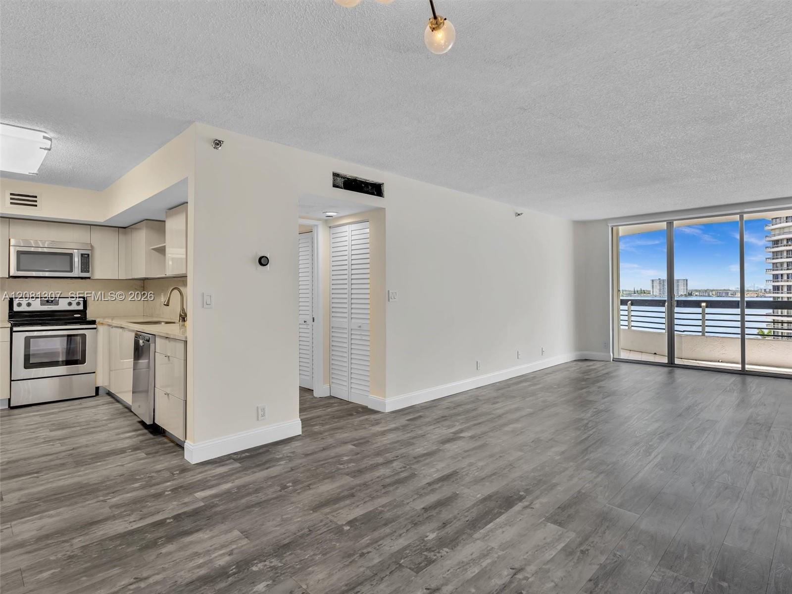 19195 NE 36th Court