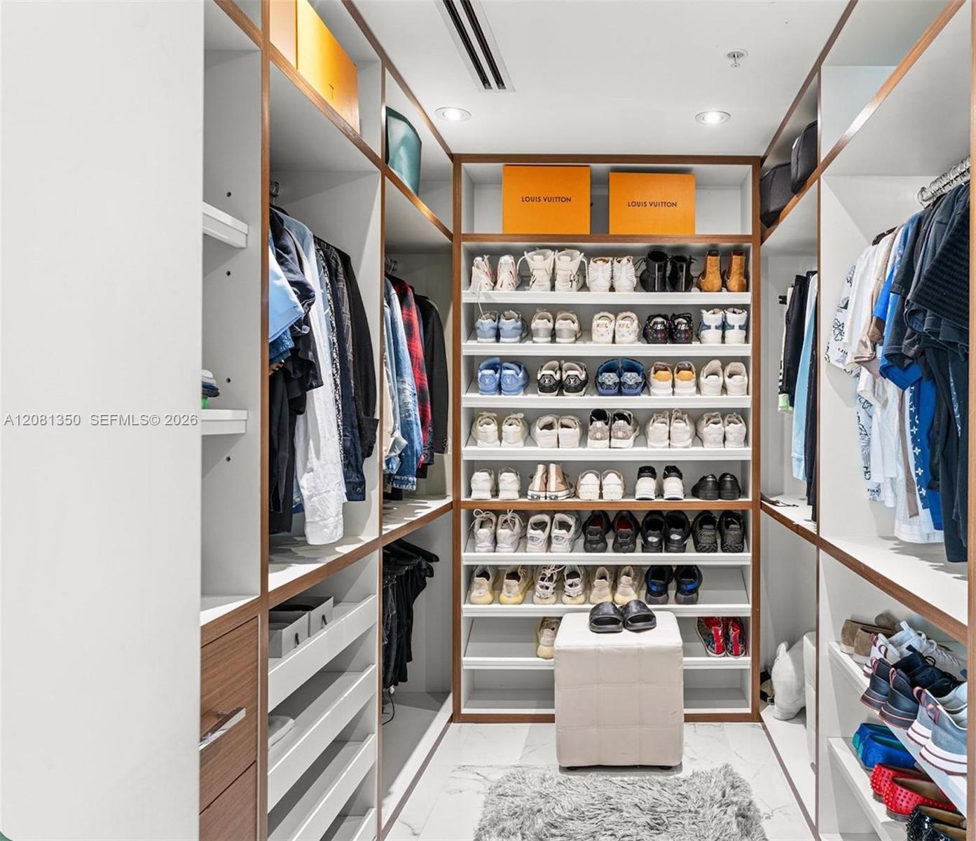 92 SW 3rd Street