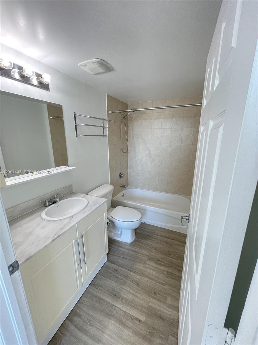 275 NE 18th Street