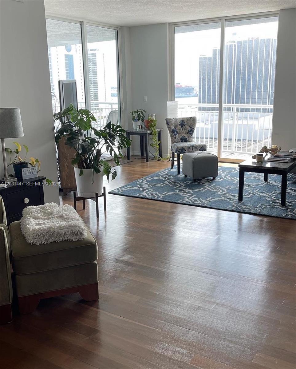 275 NE 18th Street