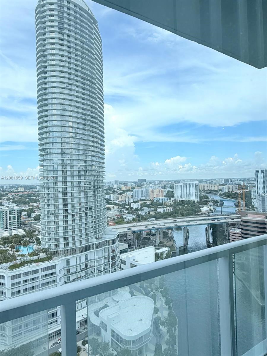 185 SW 7th Street