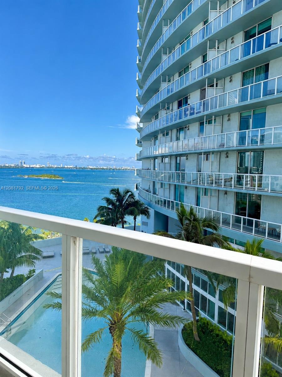 1900 N Bayshore Drive