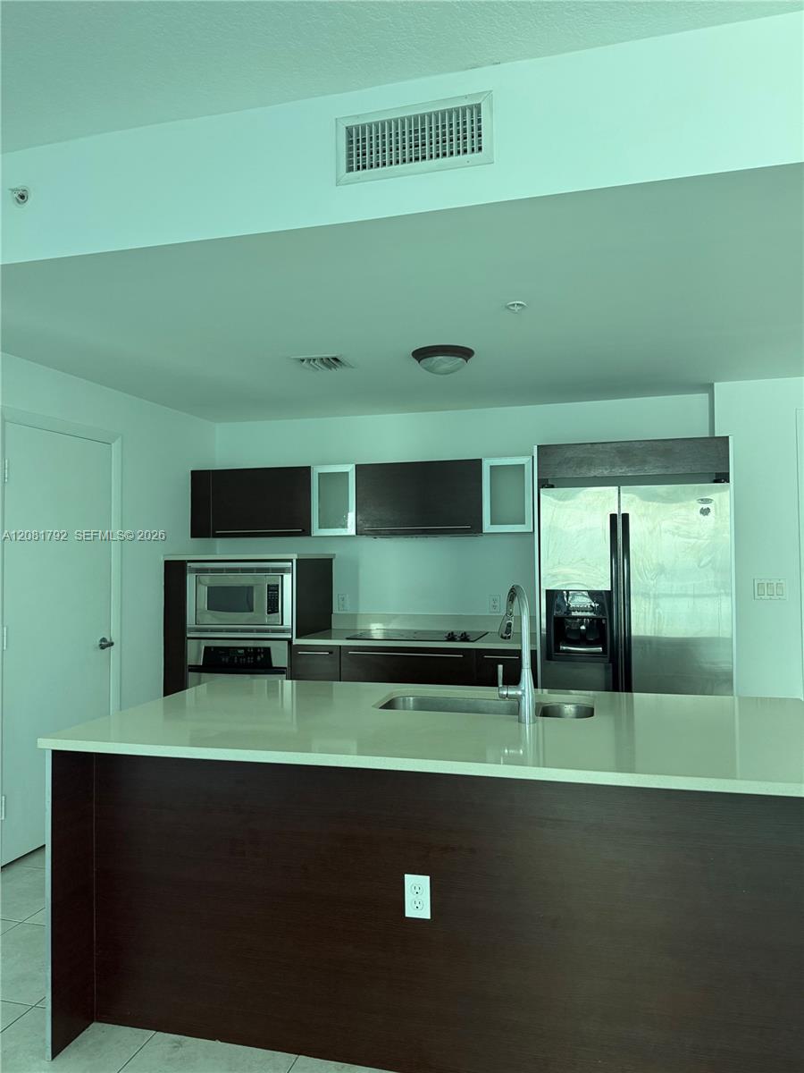 1900 N Bayshore Drive