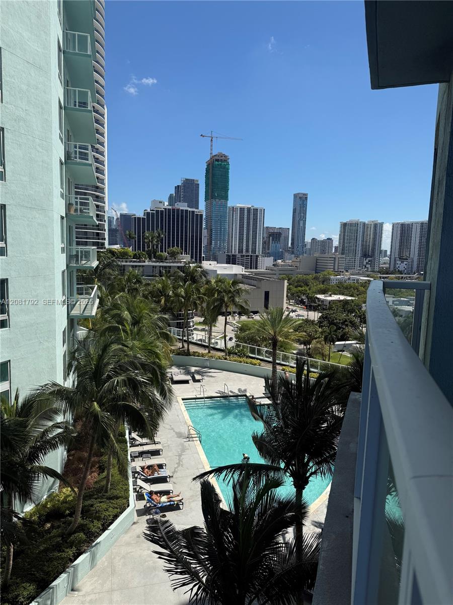 1900 N Bayshore Drive