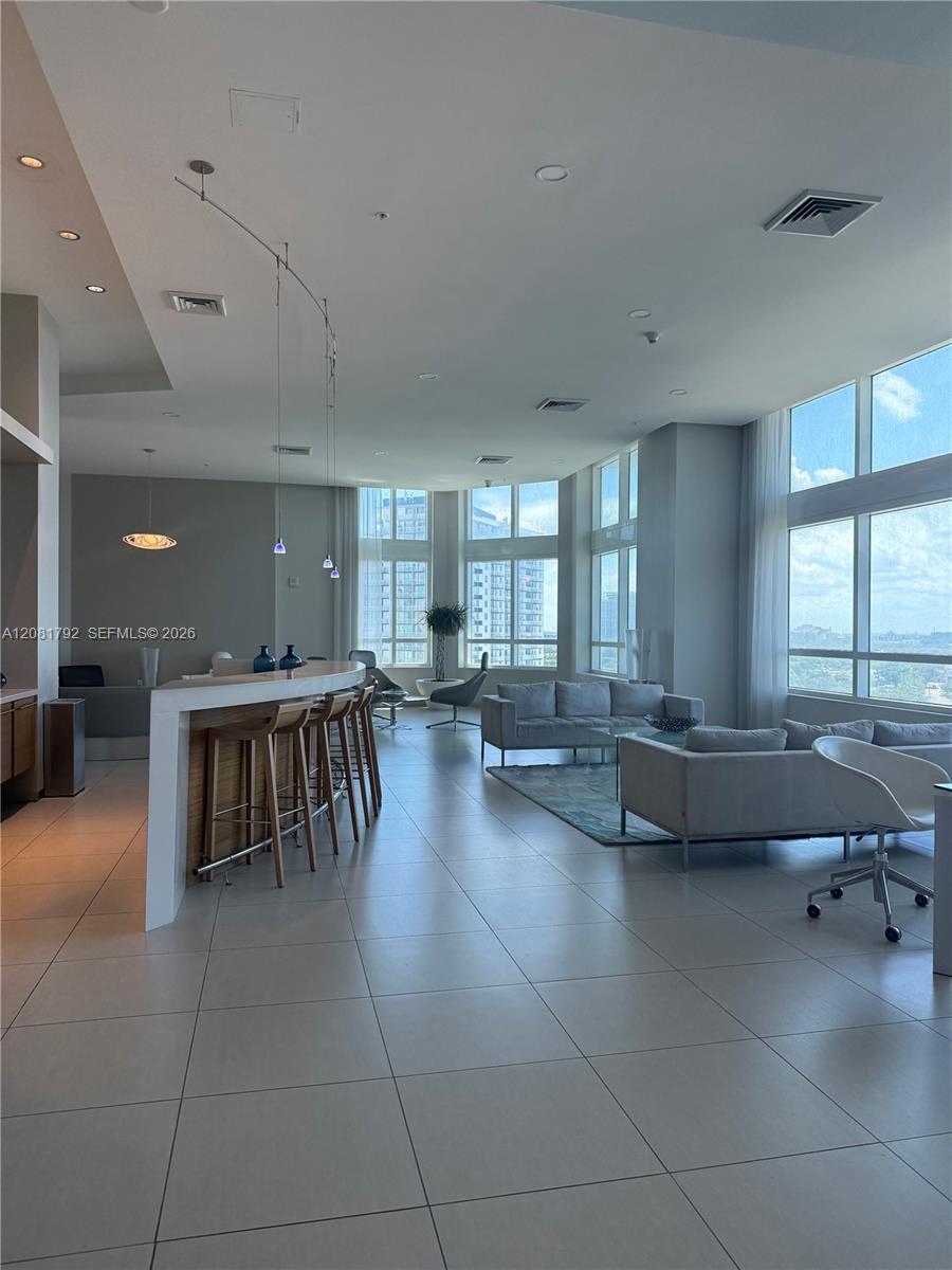 1900 N Bayshore Drive