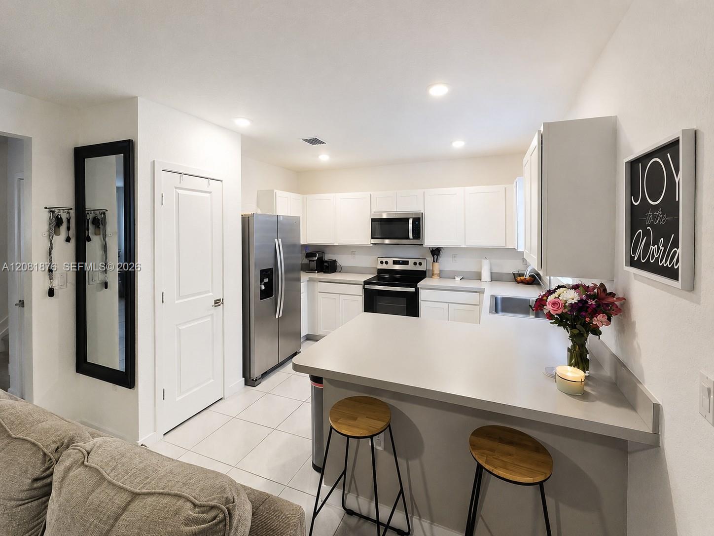 489 NE 4th Street