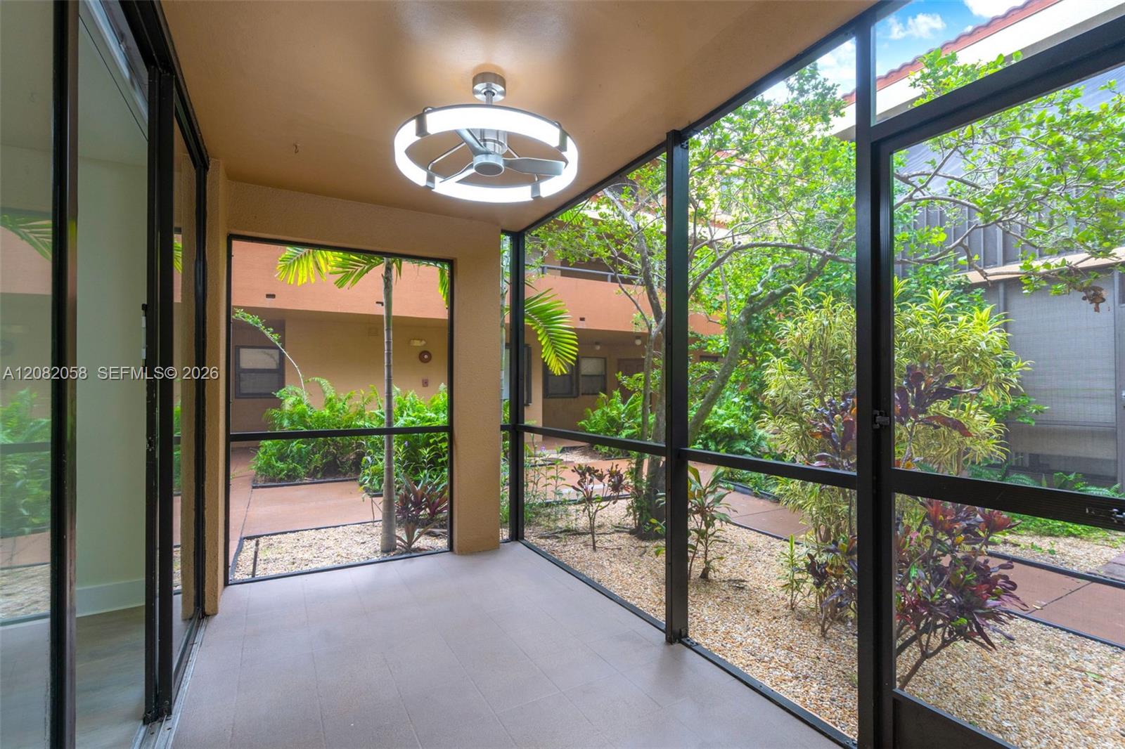 15495 Miami Lakeway