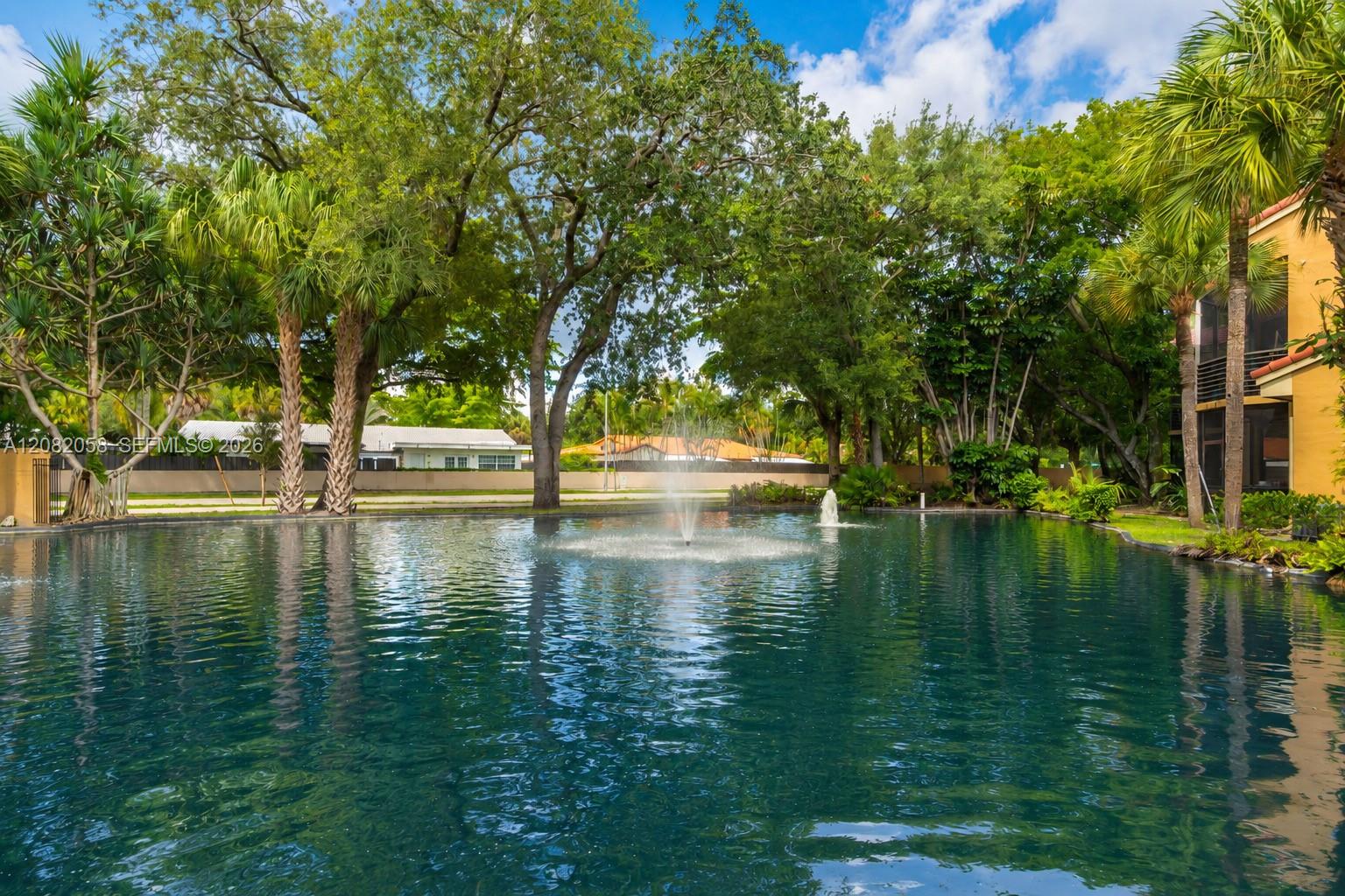 15495 Miami Lakeway