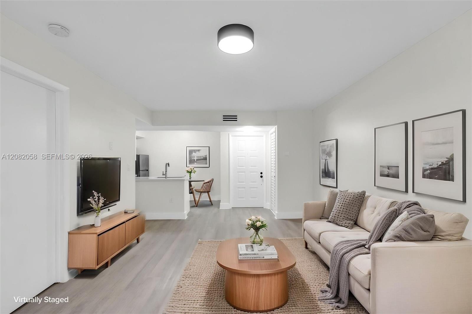 15495 Miami Lakeway