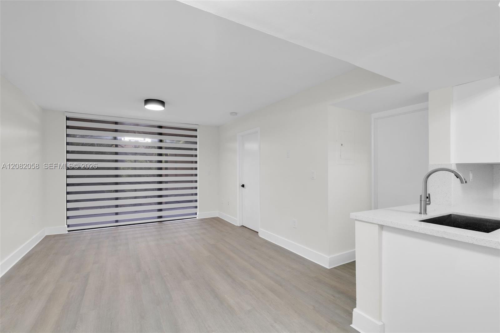 15495 Miami Lakeway