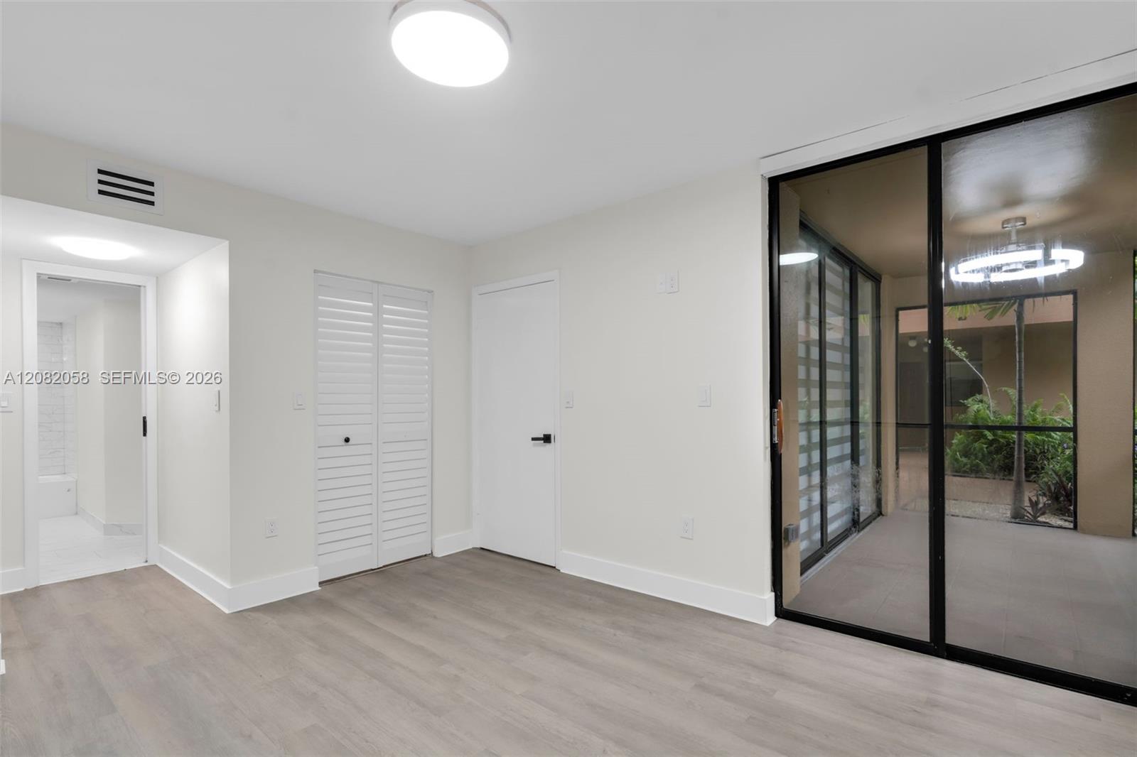 15495 Miami Lakeway