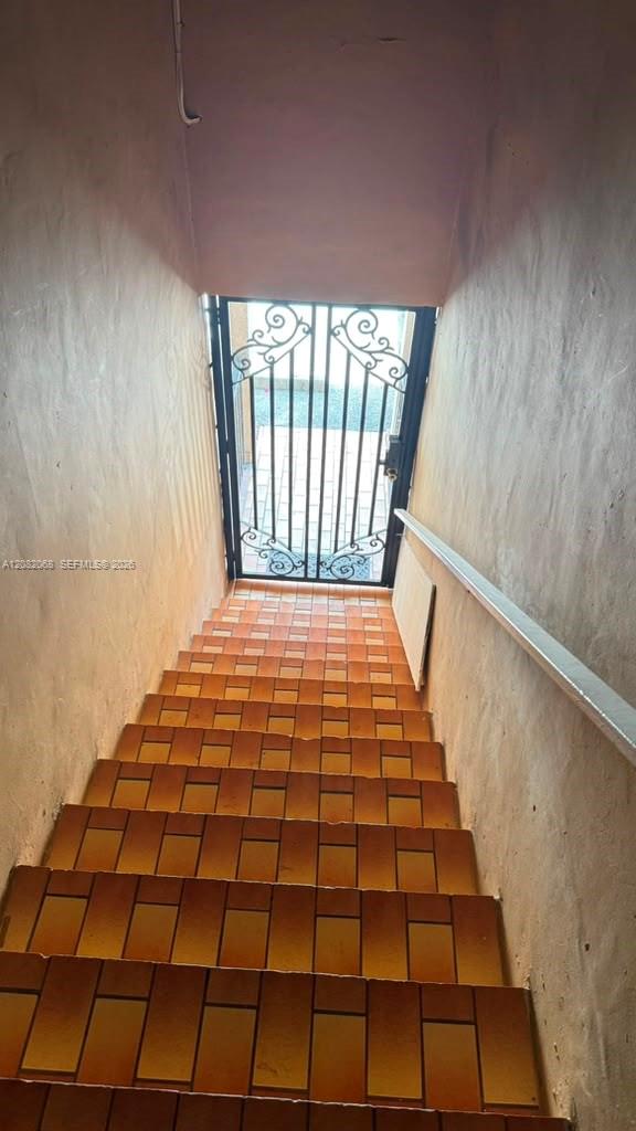 2770 W 61st Place