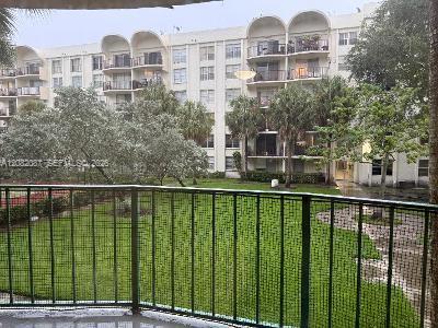 9320 Fontainebleau Boulevard