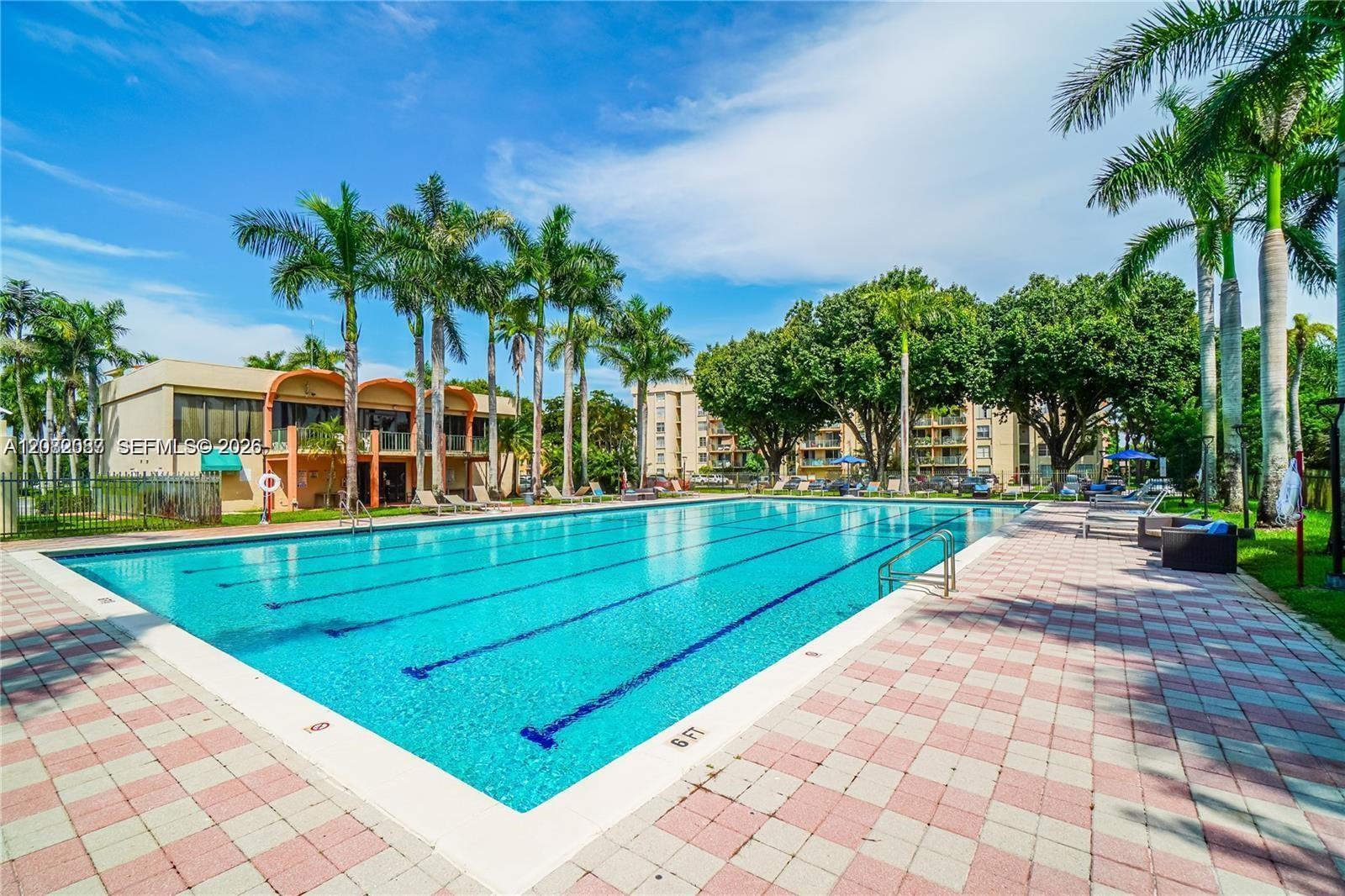 9320 Fontainebleau Boulevard