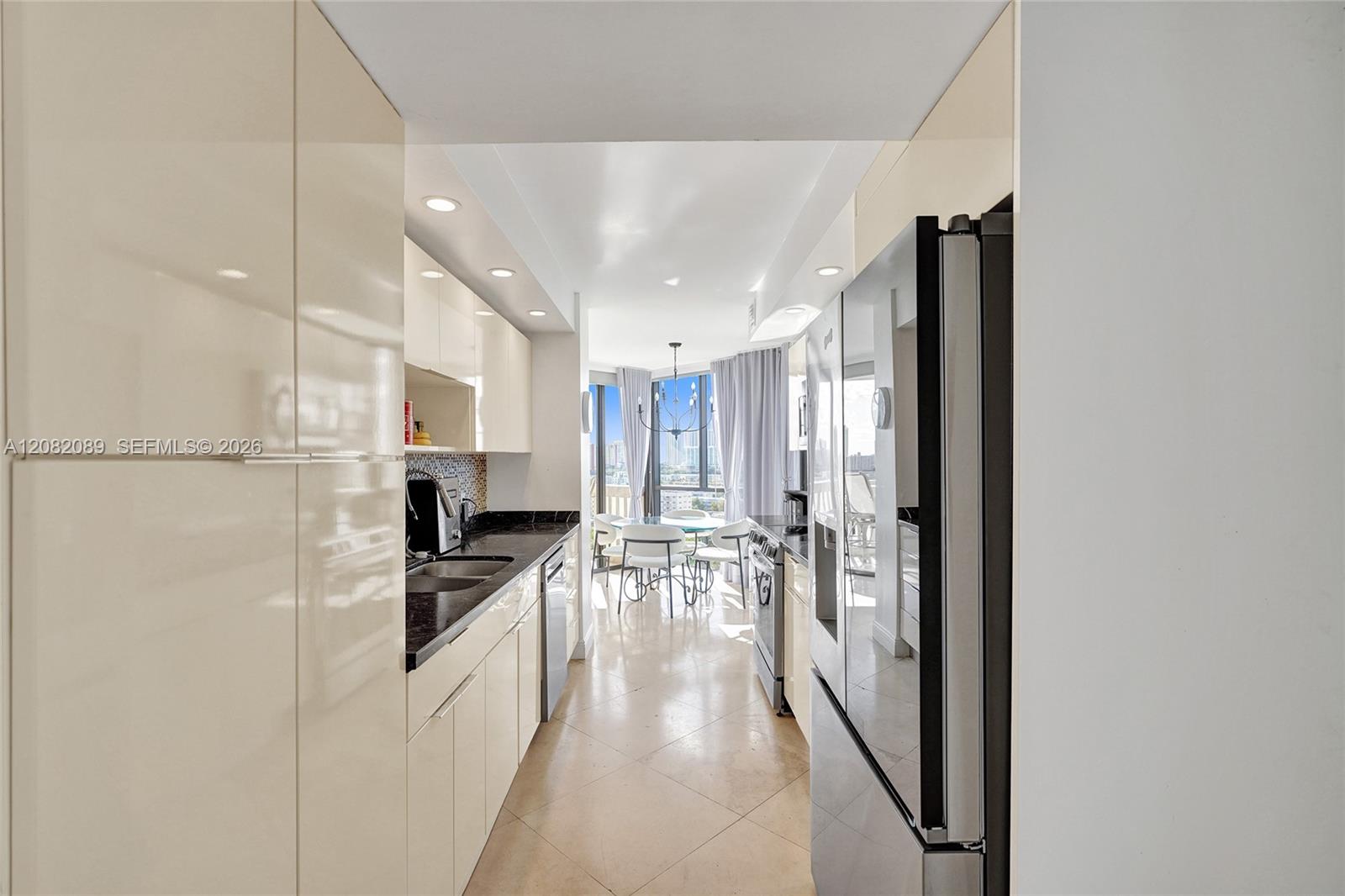 1000 E Island Boulevard