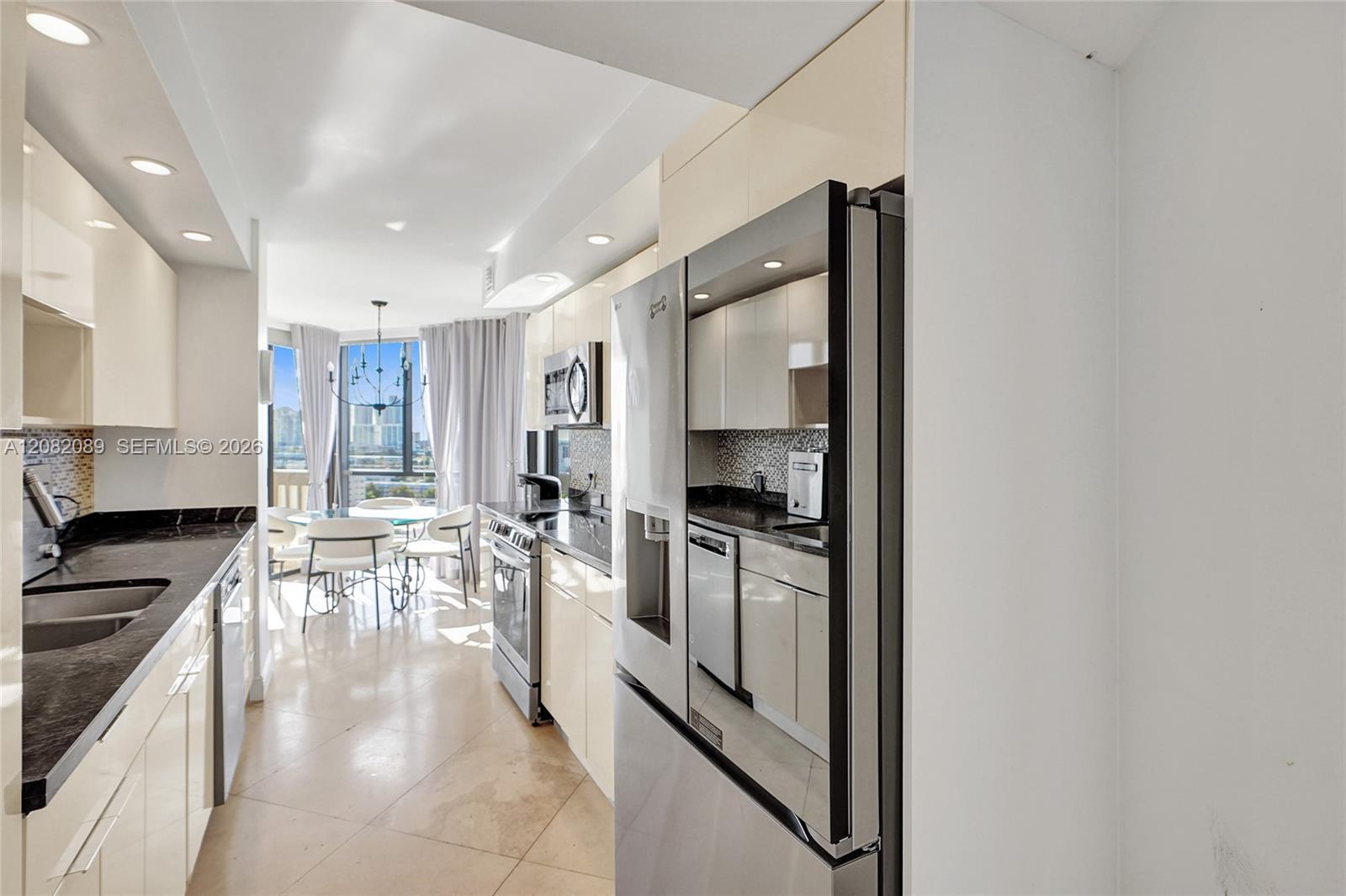 1000 E Island Boulevard