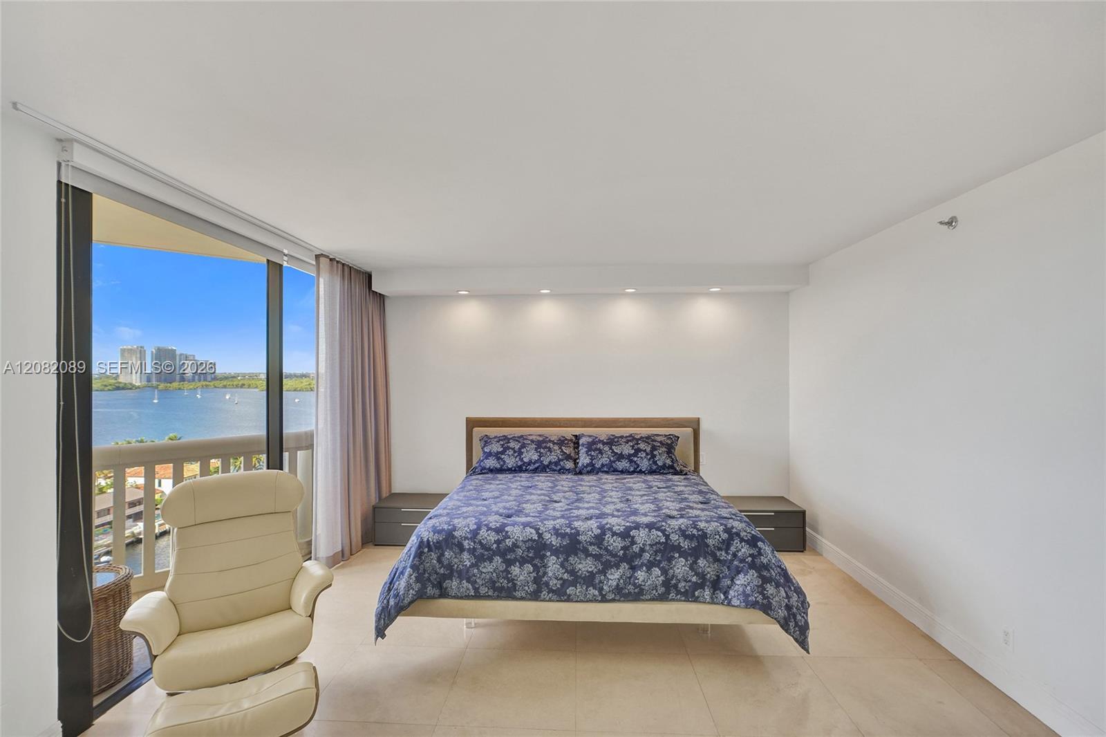 1000 E Island Boulevard