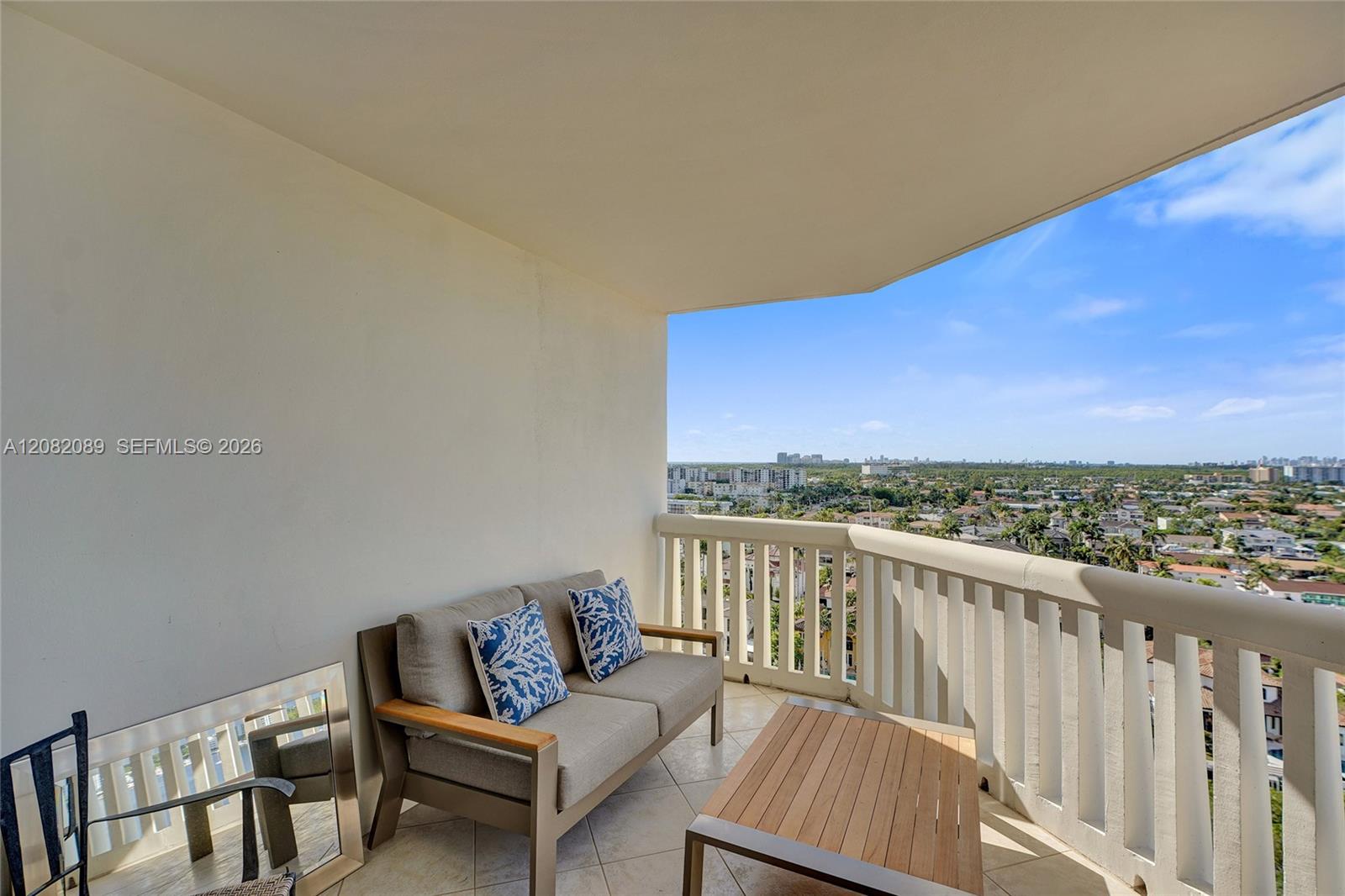 1000 E Island Boulevard