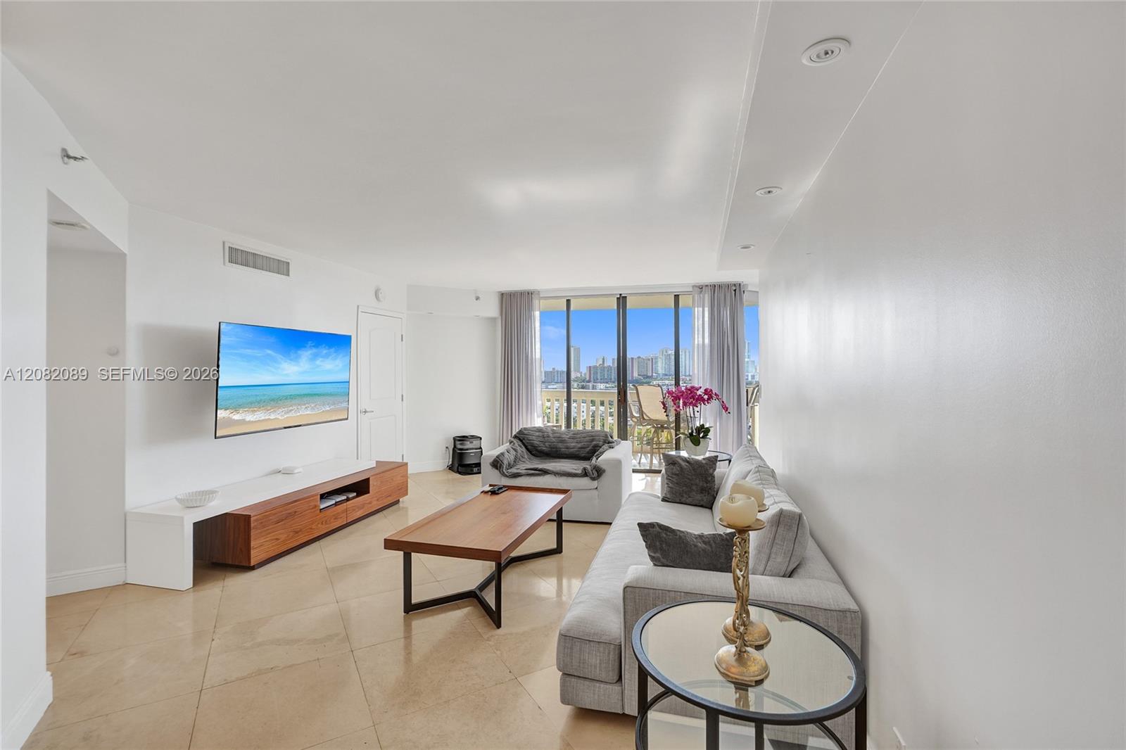 1000 E Island Boulevard