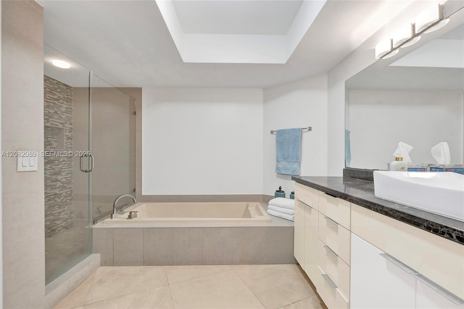 1000 E Island Boulevard