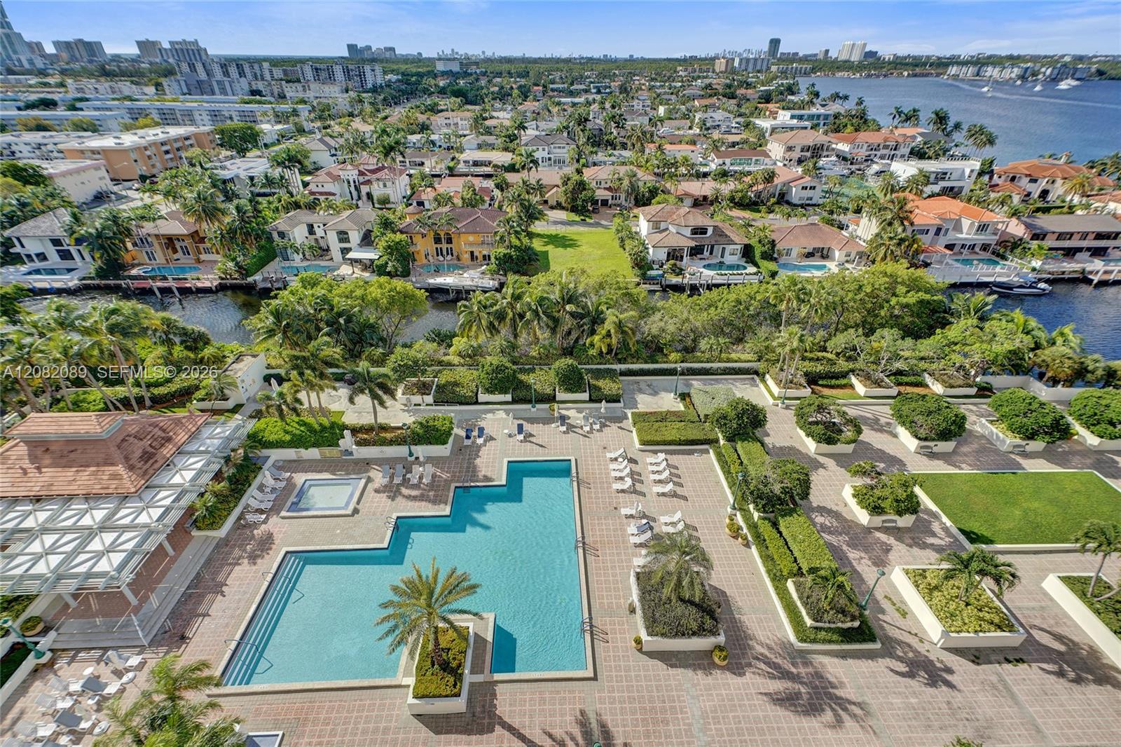 1000 E Island Boulevard