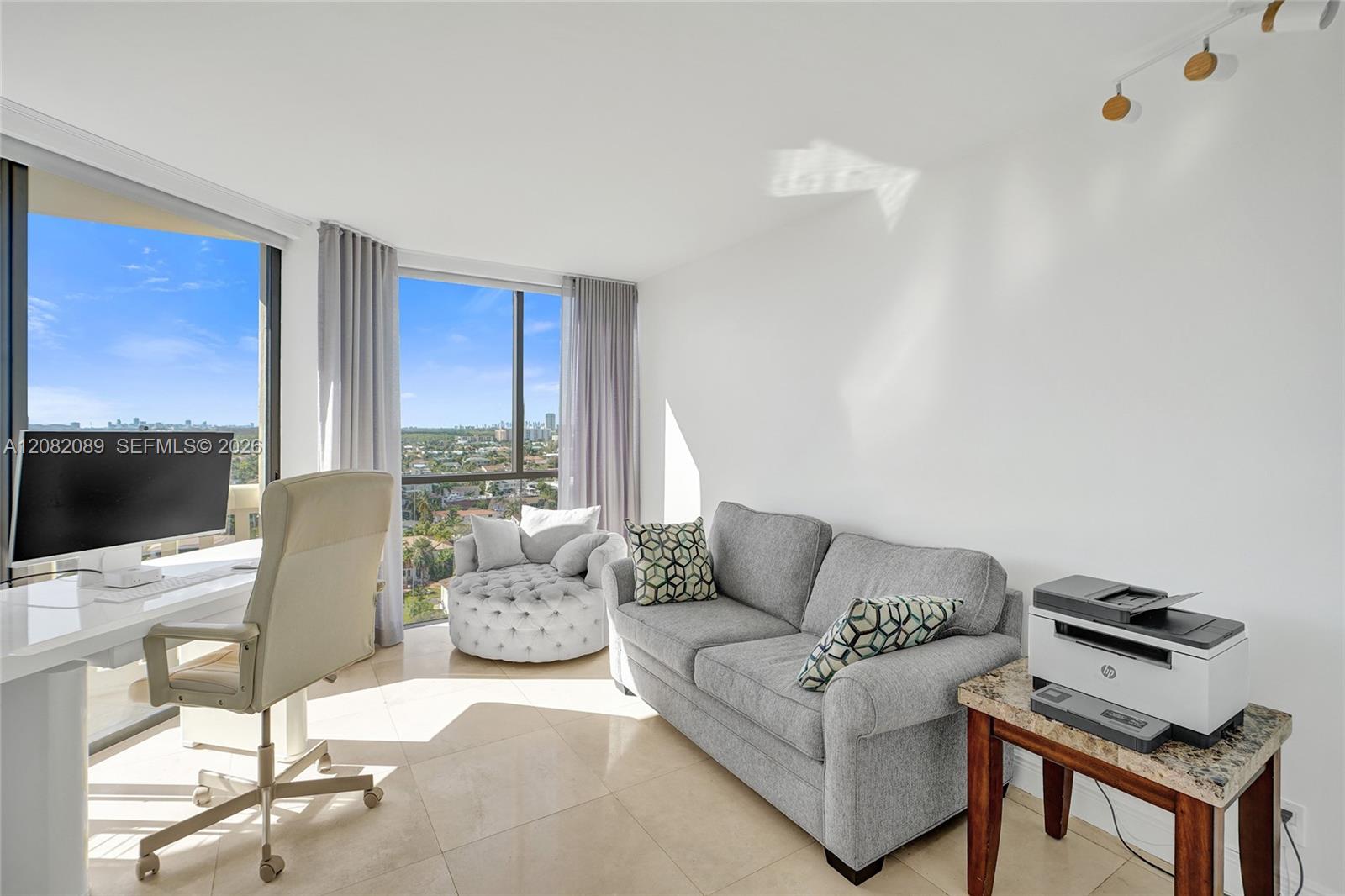 1000 E Island Boulevard