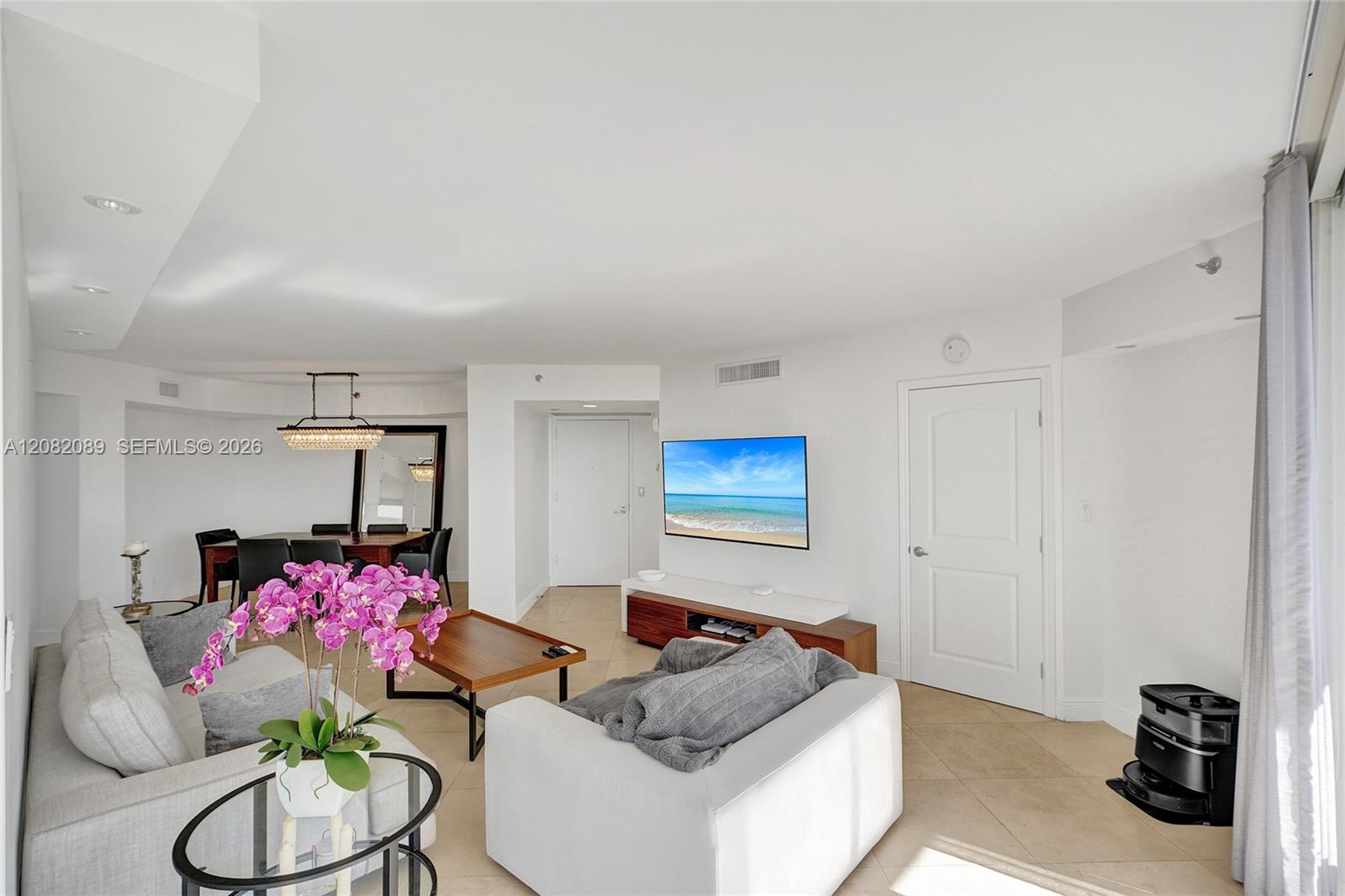 1000 E Island Boulevard