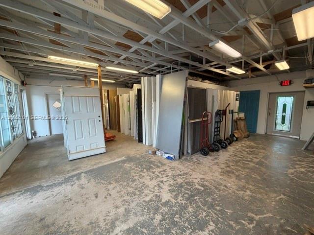595 W Prospect Road