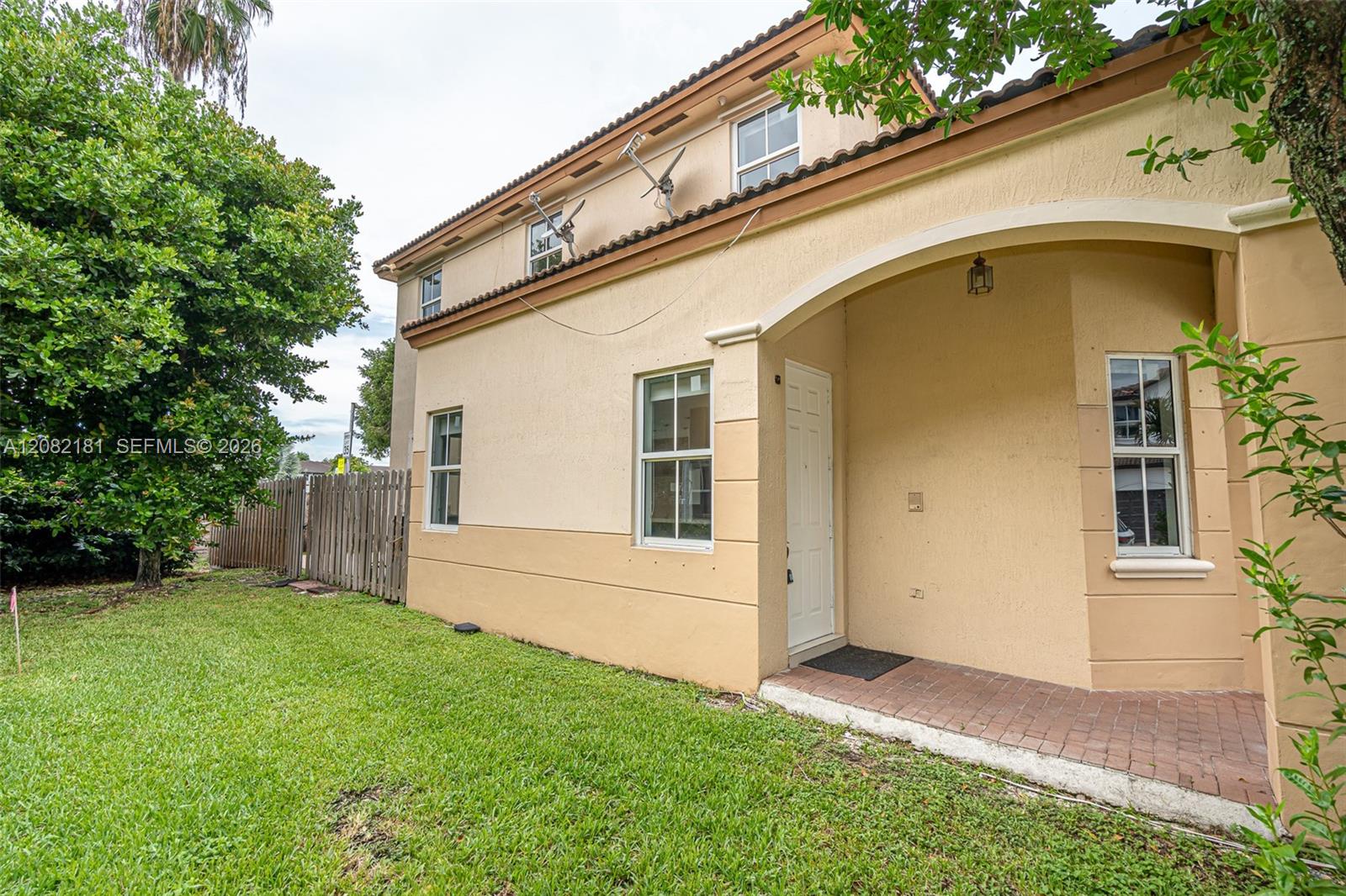 7670 NW 113th Path