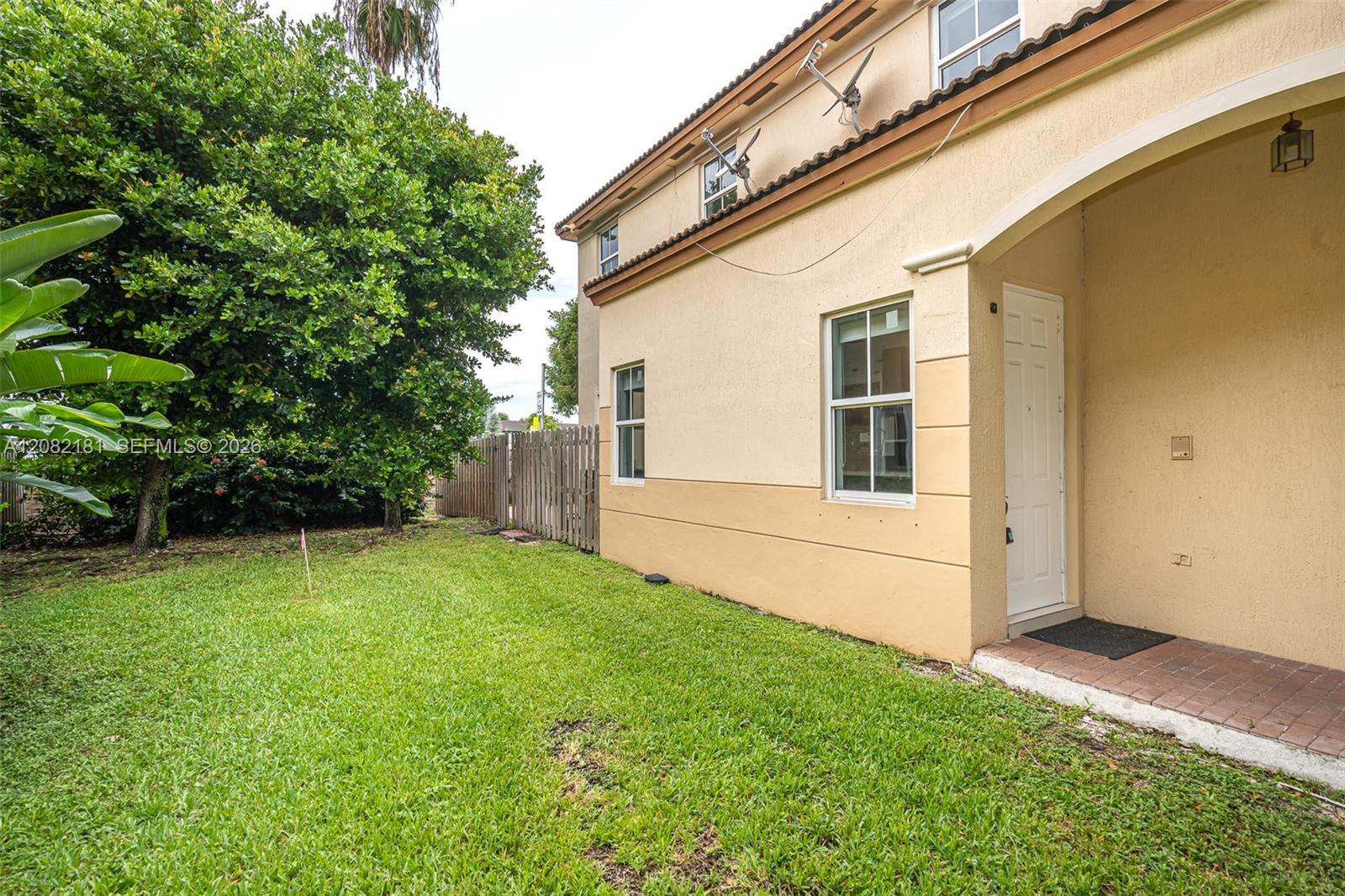 7670 NW 113th Path
