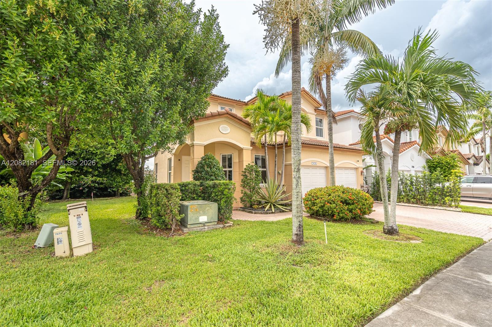 7670 NW 113th Path